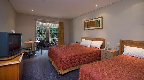 Outback Pioneer Hotel - Great Ocean Road Tourism 1