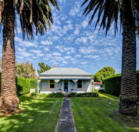 Palm Cottage - Pet Friendly Victorian Cottage - Great Ocean Road Tourism
