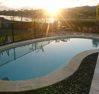 Palm Lakeside Holiday Home - Bowen Whitsundays Queensland