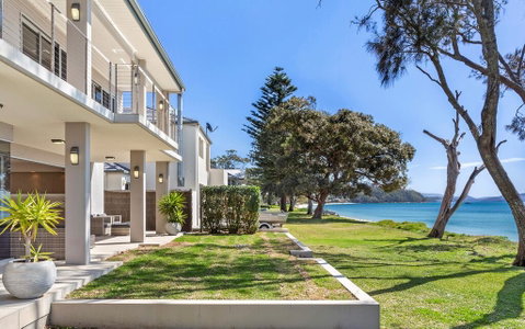 Paradise Beach House - Waterfront With Heated Pool - Great Ocean Road Tourism 3