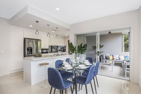 Park Avenue Luxe Townhouse Brand New Sleeps 9 - Great Ocean Road Tourism 3