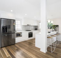Park Avenue Terrace House Sleeps 9 - Great Ocean Road Tourism