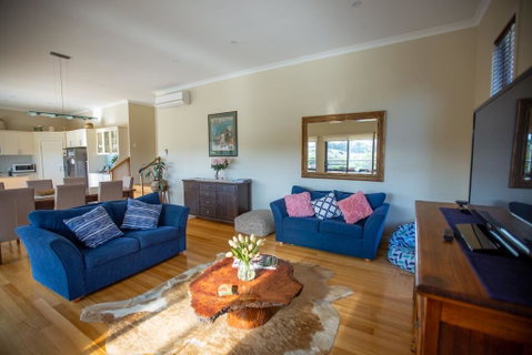 Paula's Place 8 Ti Tree Close Robe - Great Ocean Road Tourism 0