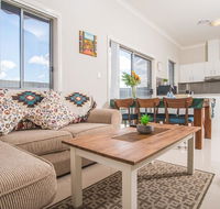 PEACEFUL 2Kingbed RootyHill Townhouse near Station - Great Ocean Road Tourism