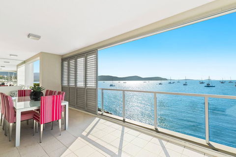 Peninsula Airlie Beach - Great Ocean Road Tourism 1