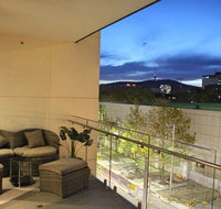 Perfectly Located Modern Apartment - Canberra CBD - Great Ocean Road Tourism