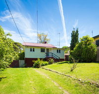 Pet Friendly Beach Cottage  Ballingalla - Great Ocean Road Tourism