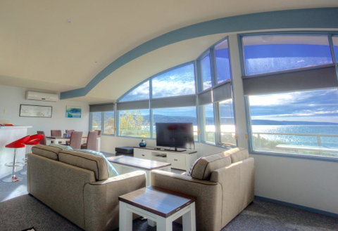 Pierview Apartments - Great Ocean Road Tourism 0