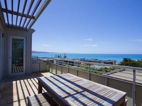POINT GREY APARTMENT 14 - The Point - Great Ocean Road Tourism 1