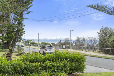 POINTVIEW LODGE, UNIT 1 - Great Ocean Road Tourism 3