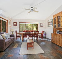 Porepunkah Elms - Holiday House - Great Ocean Road Tourism