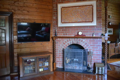 Portarlington Vicarage - Great Ocean Road Tourism 1