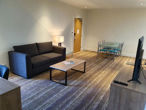 Porter's Plainland Hotel - Great Ocean Road Tourism 2