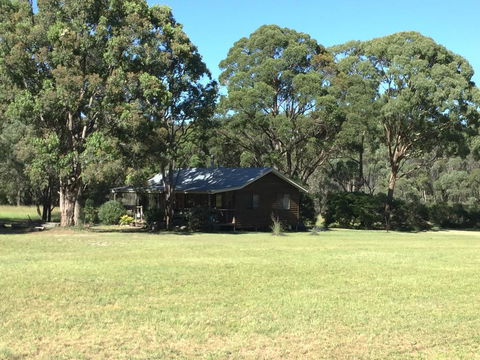 Possum's Hollow And Hooter's Hut - Great Ocean Road Tourism 2