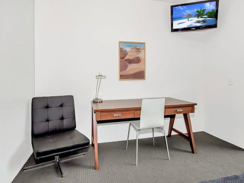 Privately Owned Hotel Room By Cairns Marina 222 - Great Ocean Road Tourism 2