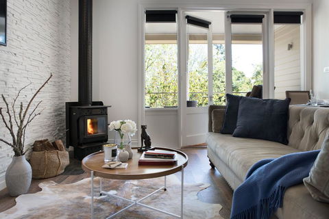 Provence Spa Villa 1 - Great Ocean Road Tourism 1