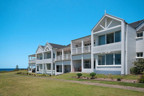 Quarterdeck Unit 2 - Lennox Head - Great Ocean Road Tourism 2