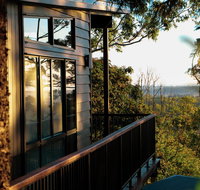 Rainforest Gardens - Luxury Hillside Chalets with Views to Bay  Islands - Great Ocean Road Tourism