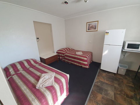 Red Chief Motel - Great Ocean Road Tourism 1