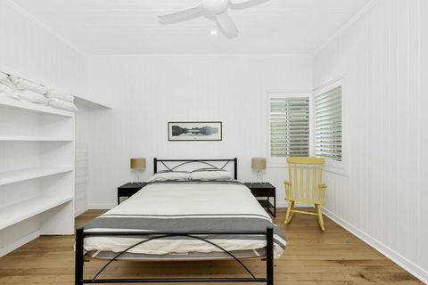 Rigi On Currumbin Beach - Great Ocean Road Tourism 1