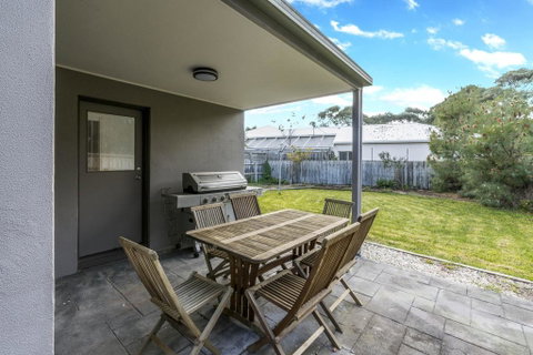 RIPPLE DREAM - INVERLOCH - Great Ocean Road Tourism 3