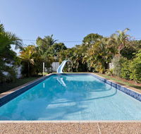 Ron's Beach House - Great Ocean Road Tourism