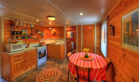 Rosebank Cottage Collection - Great Ocean Road Tourism 0