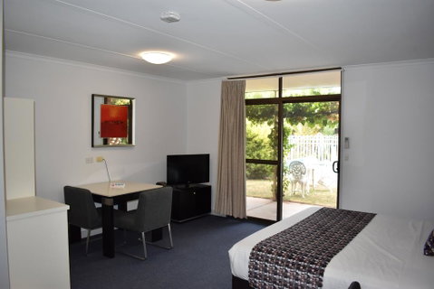 Roundhouse Motel - Great Ocean Road Tourism 3