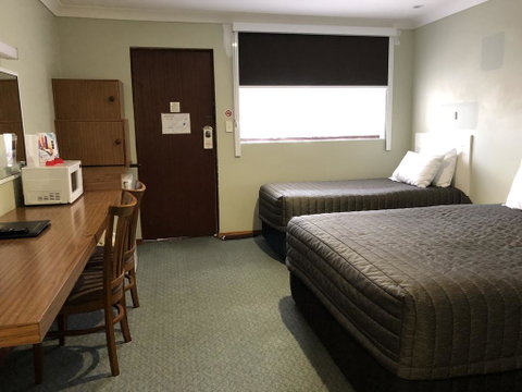 Roydons Motor Inn - Great Ocean Road Tourism 2