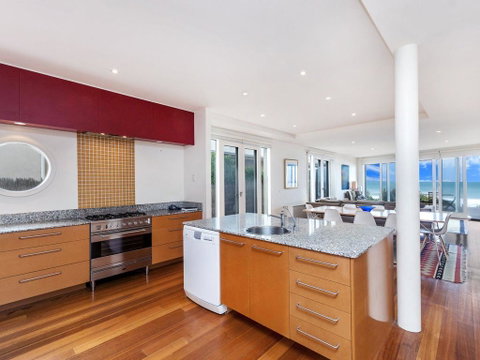 RUBY'S BEACHFRONT - Great Ocean Road Tourism 1