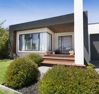 SAFETY BEACH ENTERTAINER - Great Ocean Road Tourism