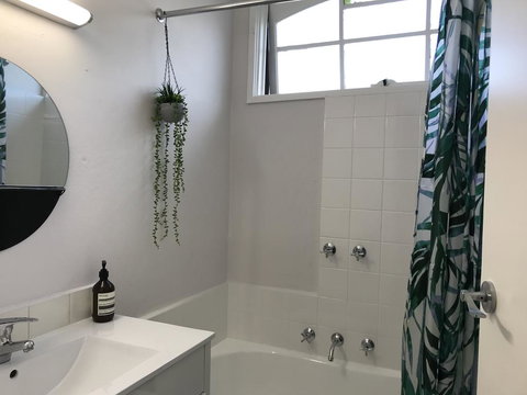 Santa Monica Apartment - Great Ocean Road Tourism 1