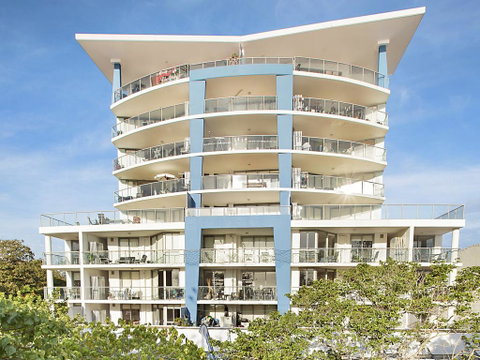 Scarborough Beach Resort Queensland - Great Ocean Road Tourism 0