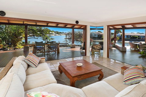 SCHMAN55-WATERFRONT, RESORT-STYLE ENTERTAINER - Great Ocean Road Tourism 0