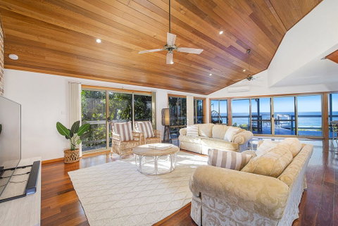 Seascape @ 19 Pindari - Privacy, Space, Views - Great Ocean Road Tourism 2