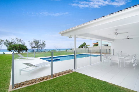 Sentosa On Tugun - Beachfront 5 Bedroom - Great Ocean Road Tourism 0