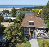 Seven Smiles - riverside location and ocean views - Great Ocean Road Tourism
