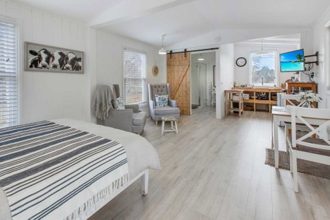 Shearers Cottage - Pet Friendly Holiday Accommodation - Great Ocean Road Tourism 3