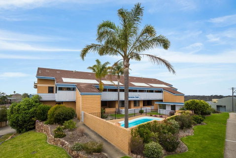 Sheridan Court On Wagonga - Great Ocean Road Tourism 0