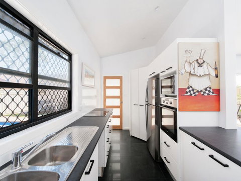 Shoally Loft, 58 Tomaree Road - Great Ocean Road Tourism 2