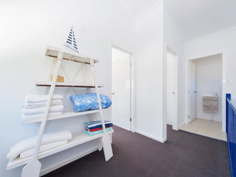 Shoally Loft, 58 Tomaree Road - Great Ocean Road Tourism 1