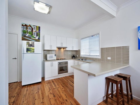 Short Street, 4, The Beach Cottage - Great Ocean Road Tourism 2