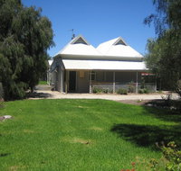 Showgrounds Cottage Naracoorte - Great Ocean Road Tourism
