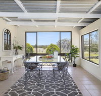 Silky Oak Cottage - cosy with country views - Great Ocean Road Tourism
