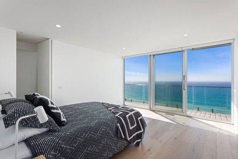 Southpoint -Brand New Home, Oceanfront Views - Great Ocean Road Tourism 3
