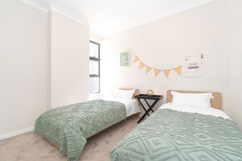 SP246-Brandnew Modern Apt In Penrith With Parking - Great Ocean Road Tourism 2