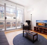 Spacious and Bright Studio in the Middle of Town - Great Ocean Road Tourism