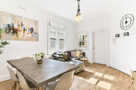 Spacious Harbour View 4bd Home In Sydney CBD - Great Ocean Road Tourism 0