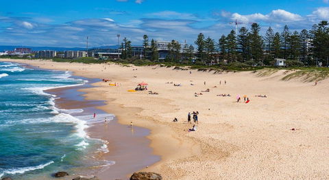 Spacious Townhouse In Wollongong - Great Ocean Road Tourism 2