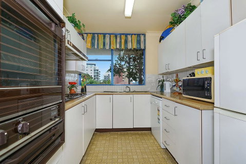 St Tropez Unit 9 - The Entrance, NSW - Great Ocean Road Tourism 3